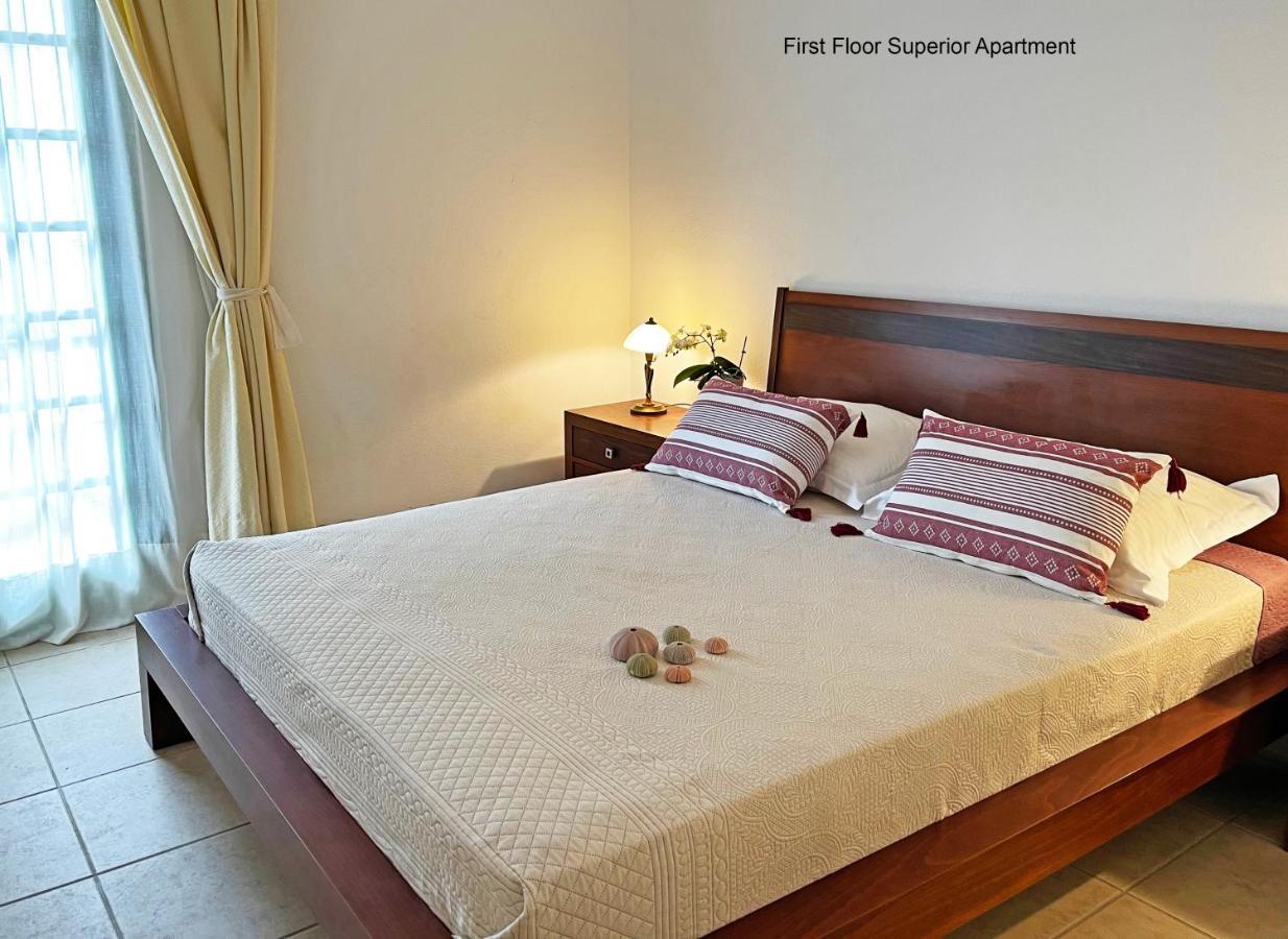 Ocean Village Apartments Agia Pelagia  Buitenkant foto