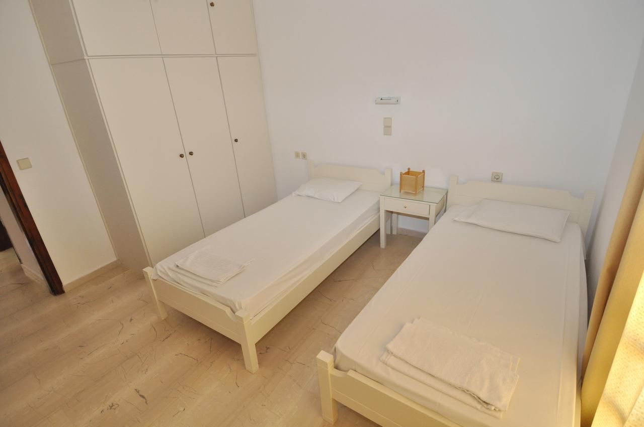 Ocean Village Apartments Agia Pelagia  Buitenkant foto